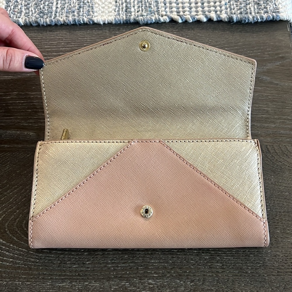 Tory Burch Wallet - Picture 3 of 5